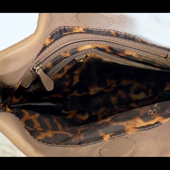 B. Makowsky Soft Leather Hobo Shoulderbag Magnetic - Picture 8 of 10